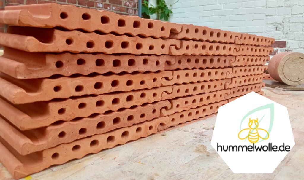 Nisthilfen für Wildbienen (Strangfalzziegel) Bienenziegel Insektenhotel